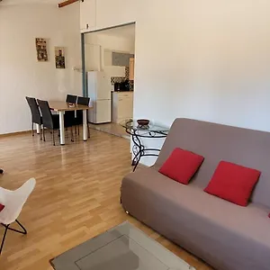 Dans Au Cœur De La Provence Appartement